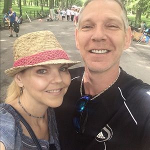 Meet your Posher, Carrie